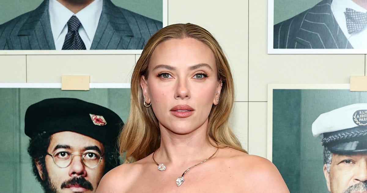 Scarlett Johansson Leans Into Wes Anderson Color Theory at 'The Phoenician Scheme' Premiere