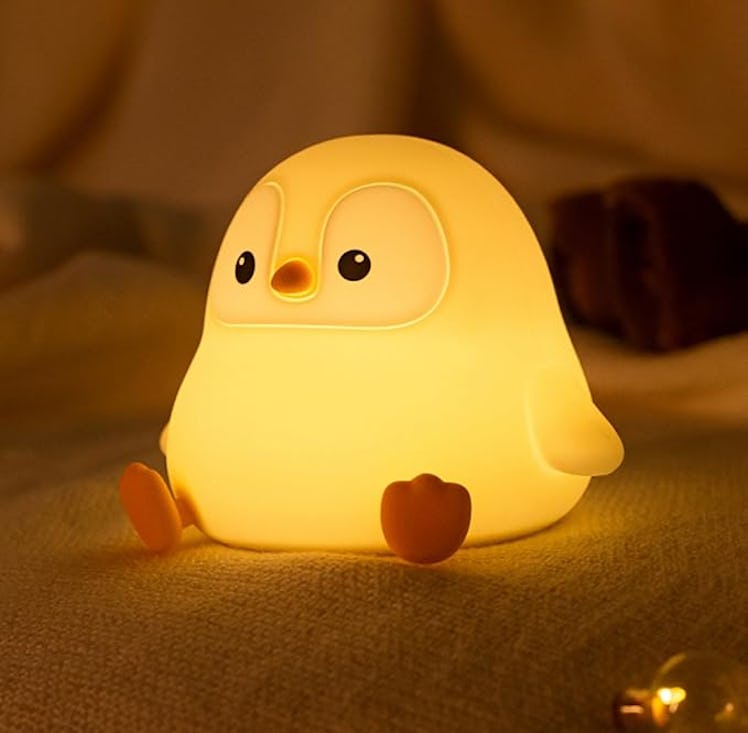 DREAMING MY DREAM Cute Penguin Night Light