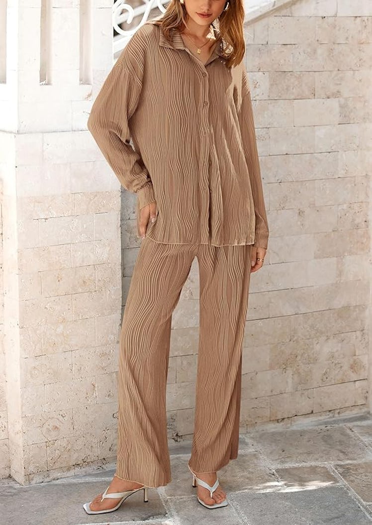 PRETTYGARDEN Textured Button Down Lounge Set (2-Pieces)