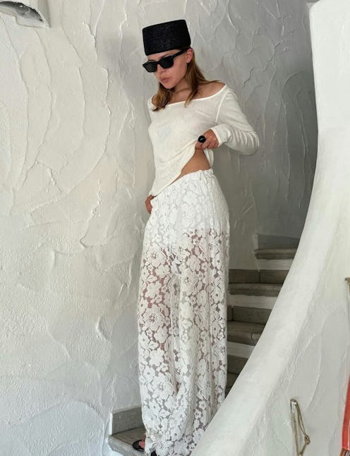 How to wear a pillbox hat in 2025