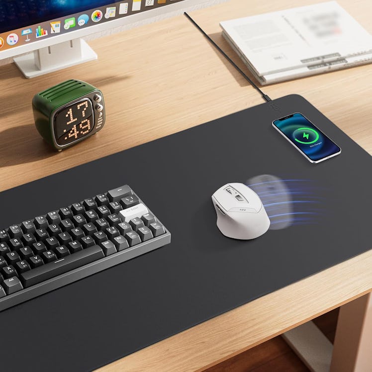 Qidngknd Wireless Charging Desk Mat