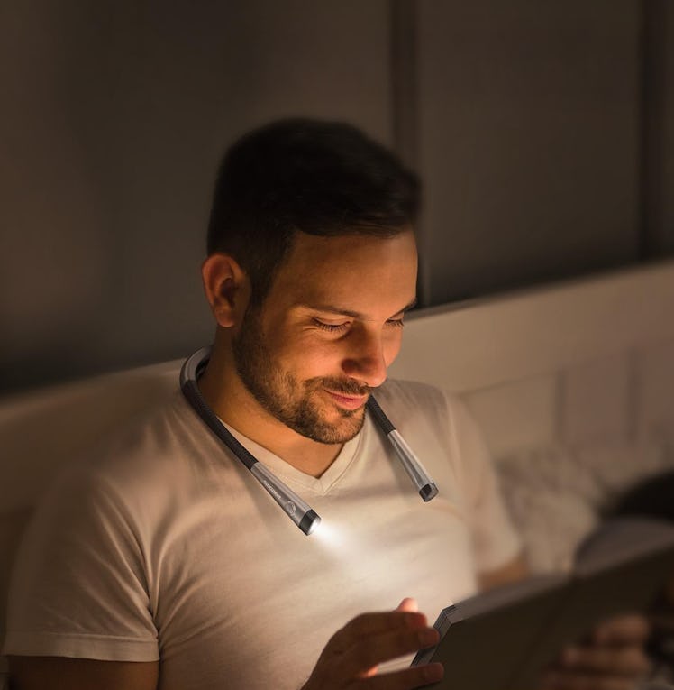 Glocusent LED Neck Reading Light