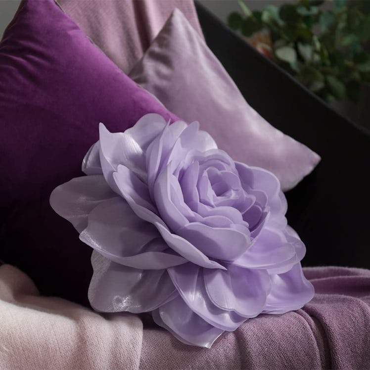  JWH Flower Throw Pillow Cover