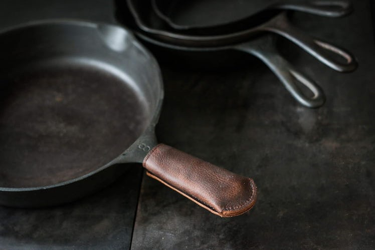 Hardmill Leather Pan Handle Cover 
