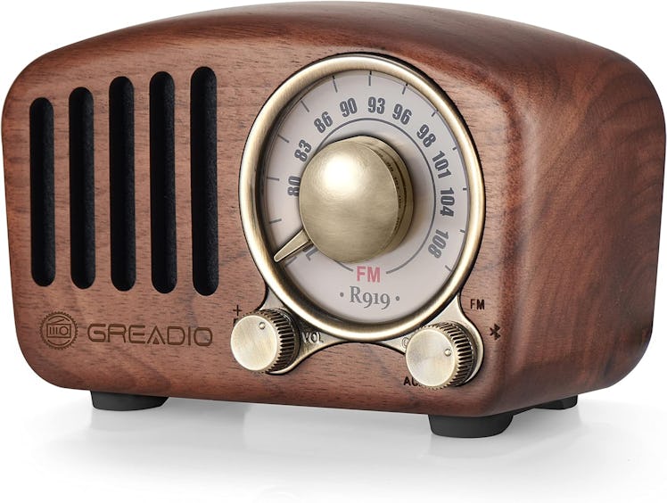 Greadio Vintage Walnut Wood Bluetooth Radio