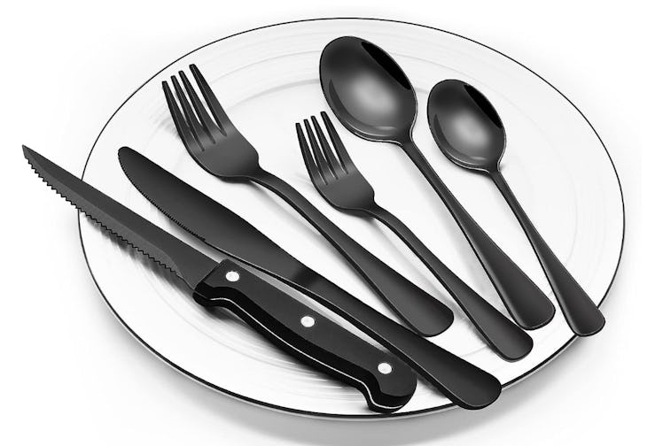 Ewfen Black Silverware Set (24-Pieces)