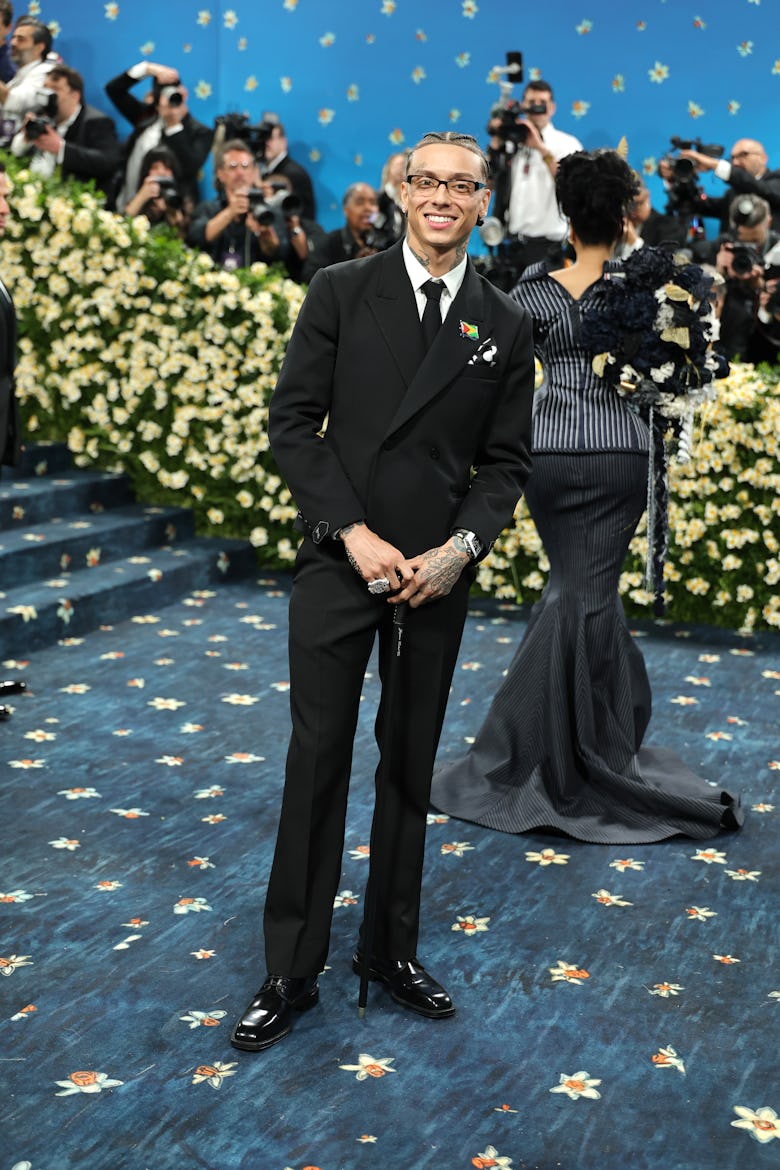 Every Can't-Miss Red Carpet Look from the Met Gala 2025