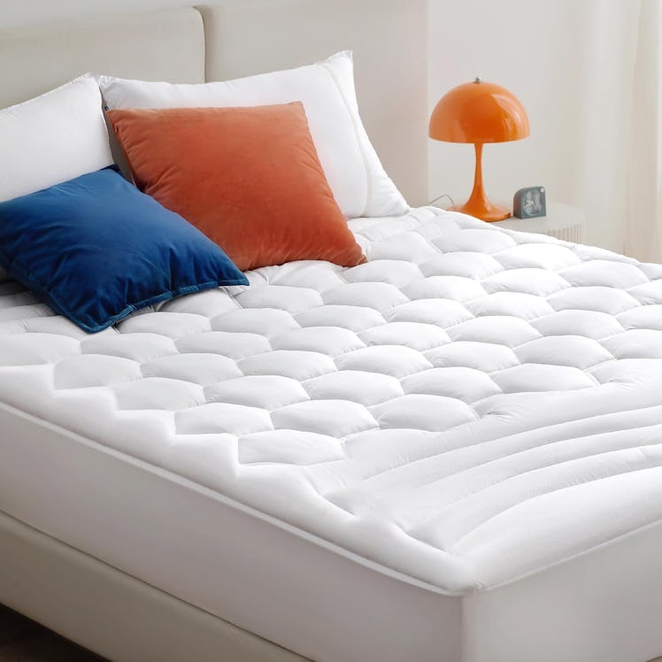 Bedsure Quilted Mattress Pad