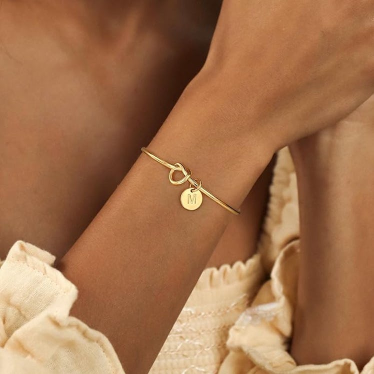 Turandoss Gold Initial Bracelet