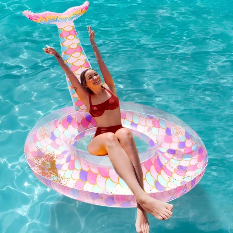 Ginkago Mermaid Tail Pool Float