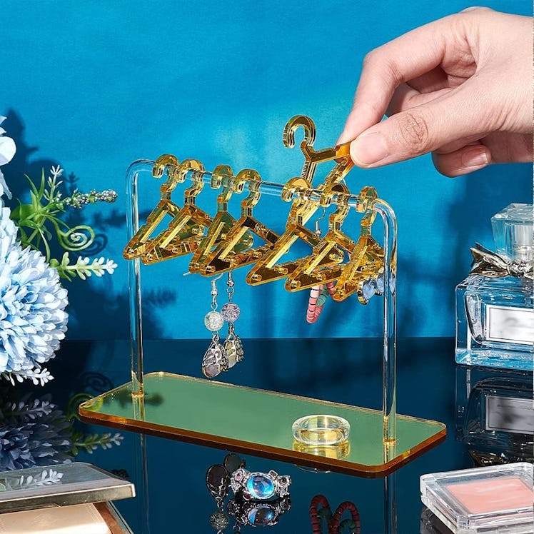 PH PandaHall Earring Holder Stand