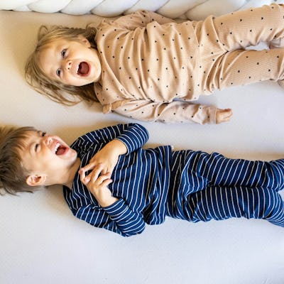 AITA Reddit: Mom Makes Her Young Kids Sleep In On The Weekends