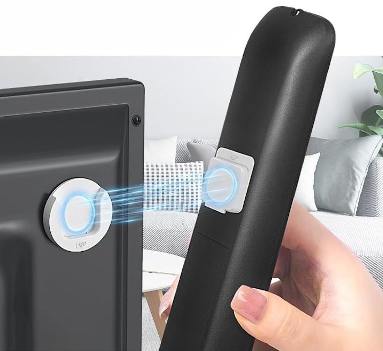 YYILIS Magnetic Remote Control Holder (4-Pack)