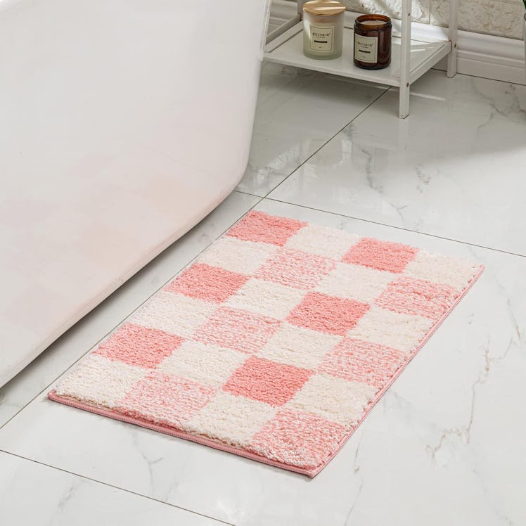 CozeCube Checkered Bath Mat