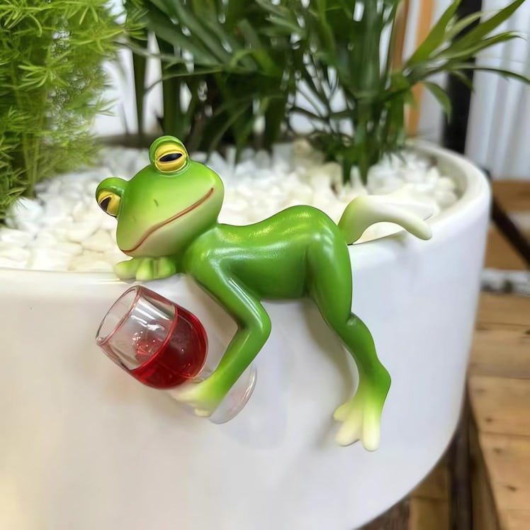 Suqorinp Miniature Frog Figurine