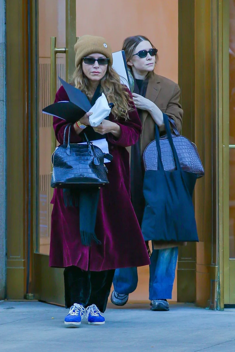 mary kate olsen purple dress Mary-Kate and Ashley Olsen's Best Red Carpet Style Moments: Photos