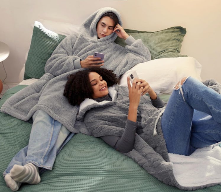 Bedsure Wearable Blanket Hoodie