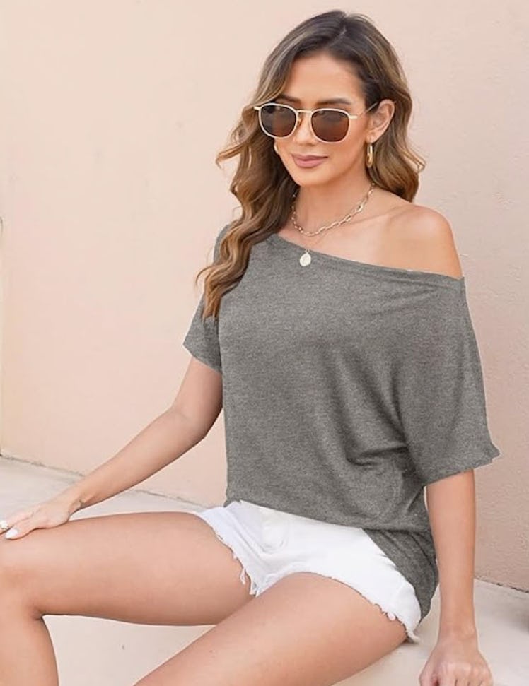 Eniloyal Off-The-Shoulder Top
