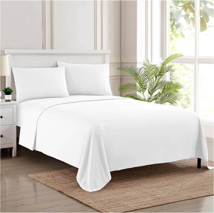 Sweet Home Collection Breathable Luxury Sheets