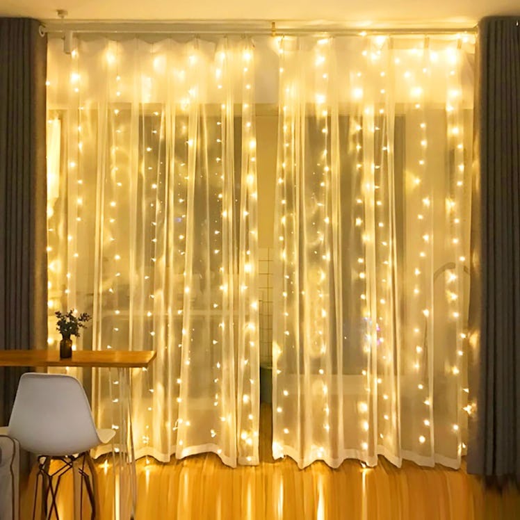Dazzle Bright Curtain String Lights