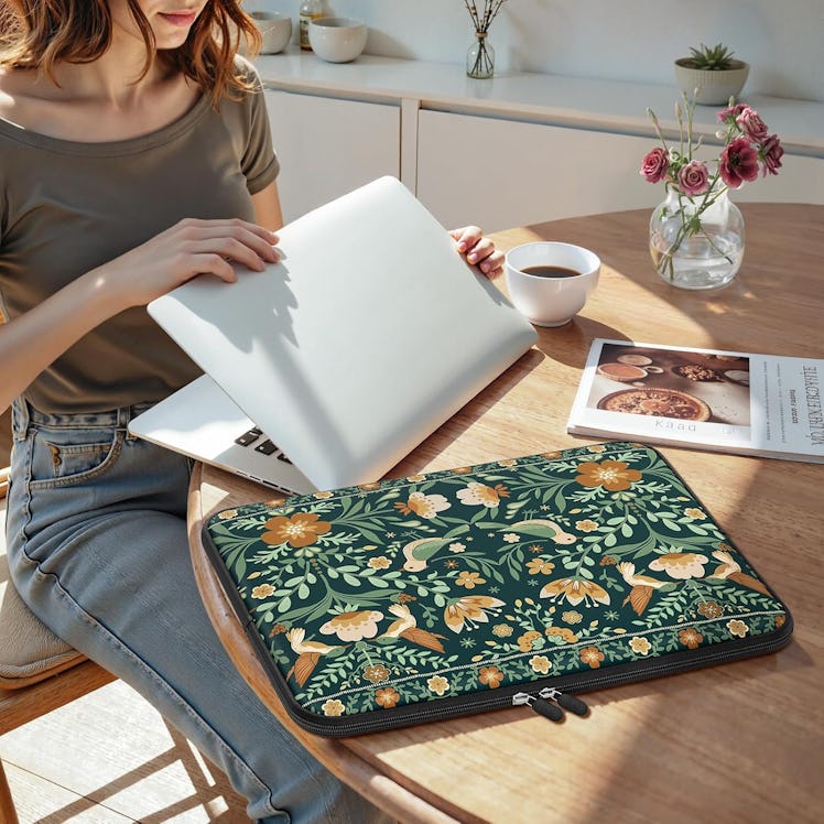 iCasso 13-Inch Neoprene Laptop Sleeve