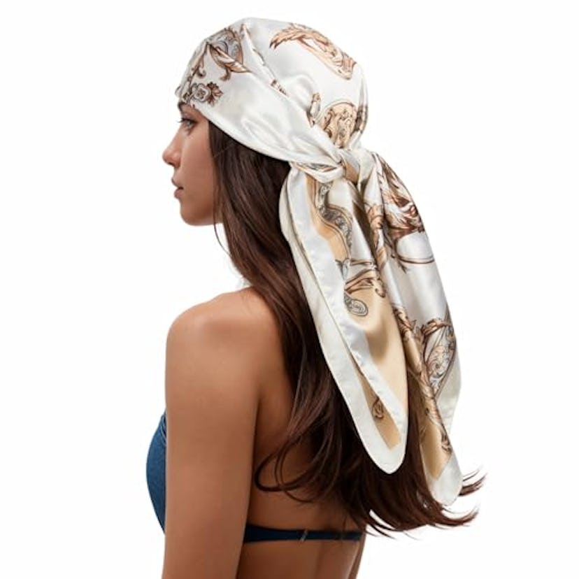 RIIQIICHY Printed Satin Square Scarf