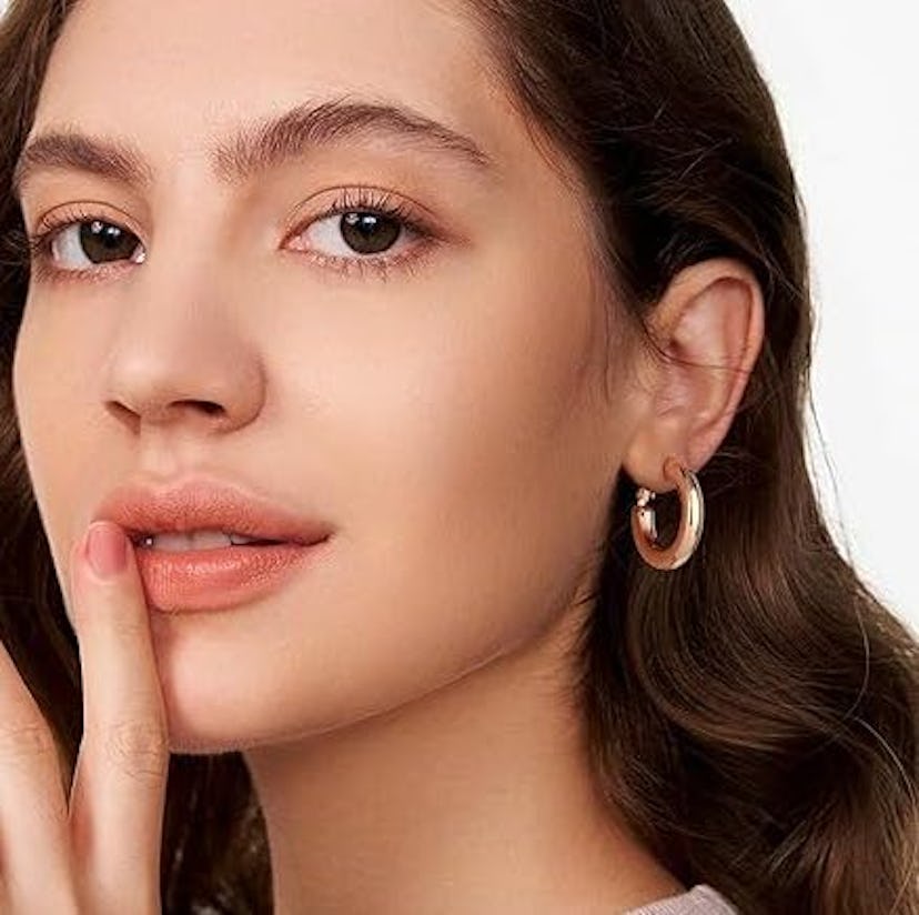SHOWNII Chunky 14-Karat Gold-Plated Hoop Earrings
