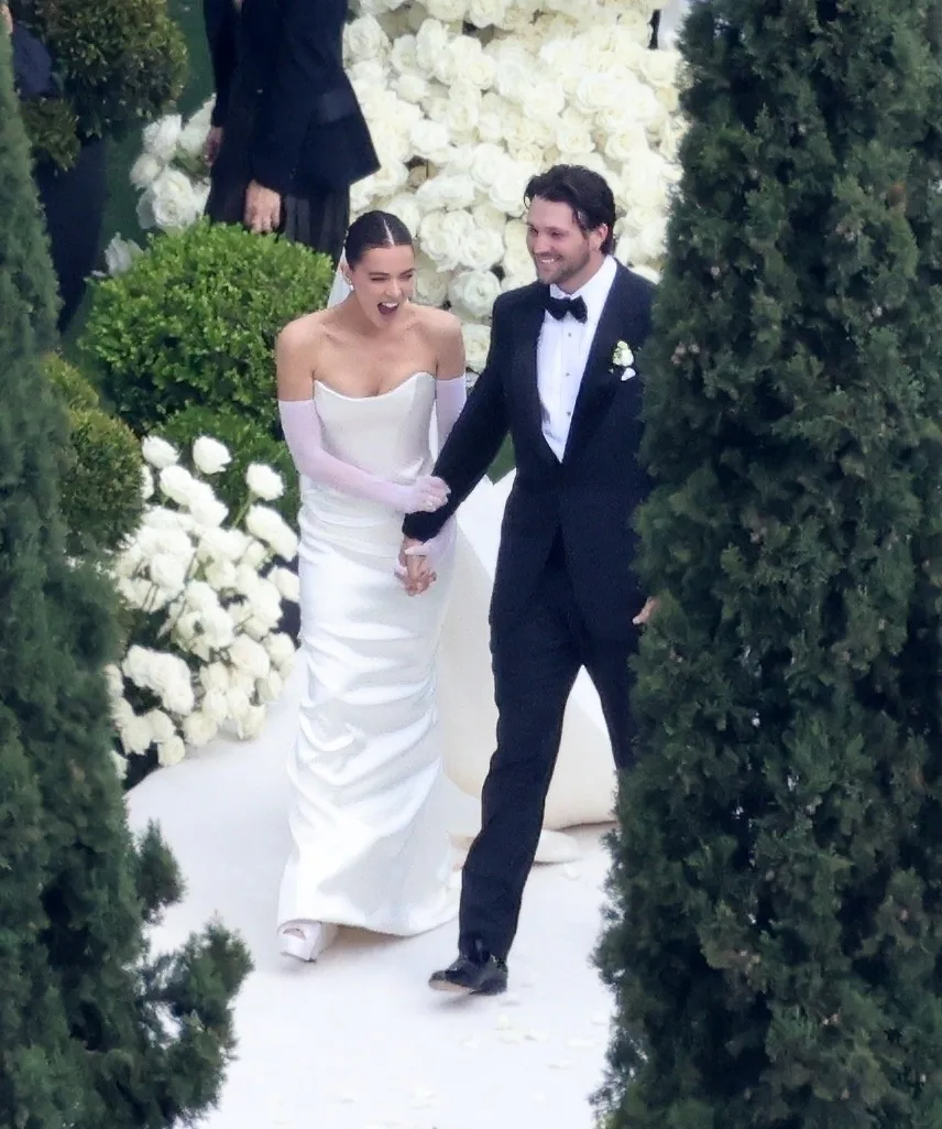 Hailee Steinfeld's Wedding Dress Aligned Perfectly With Her Romantic California Setting