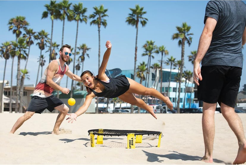  Spikeball 3 Ball Original Roundnet Game Set