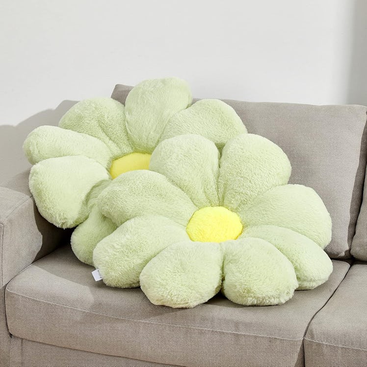 Ailive Daisy Flower Throw Pillow