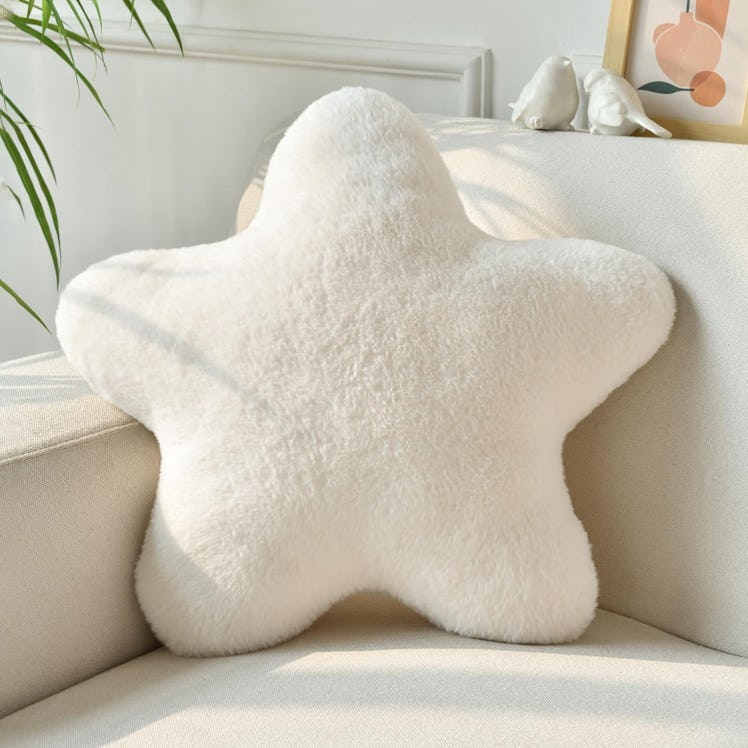 Xiashrk Decorative Star Pillow