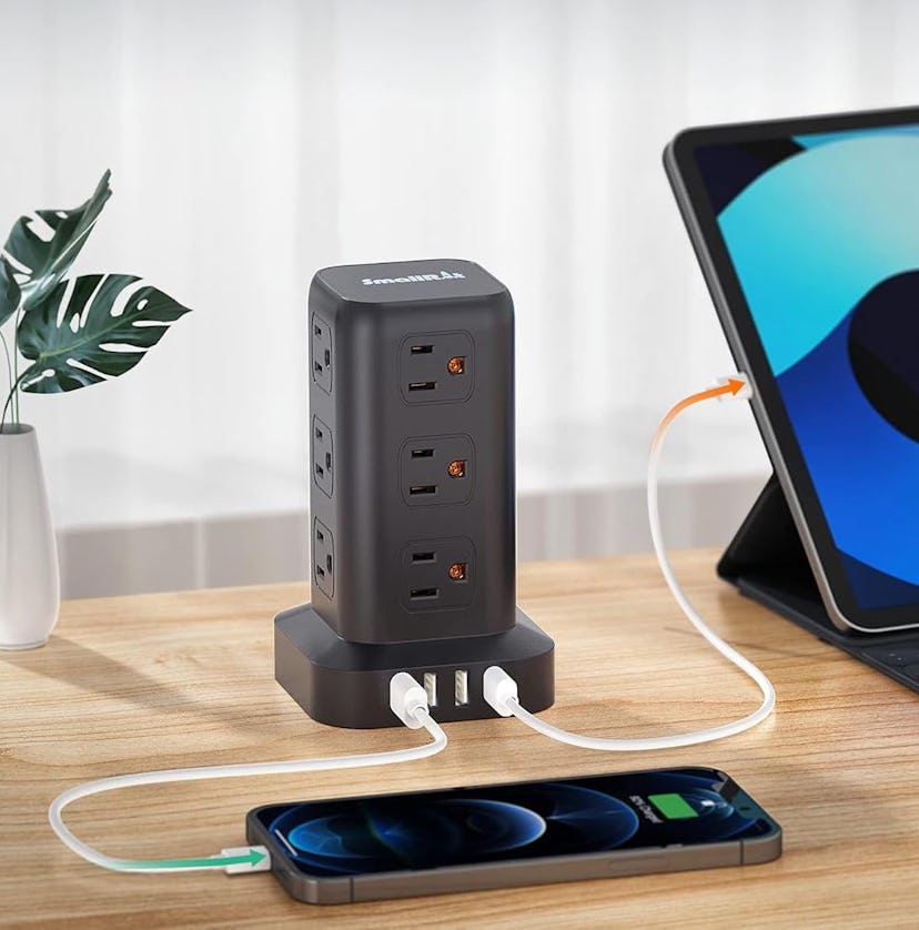 SMALLRT Surge-Protected Power Strip Tower