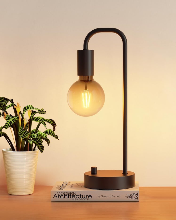 ONEWISH Industrial Table Lamp