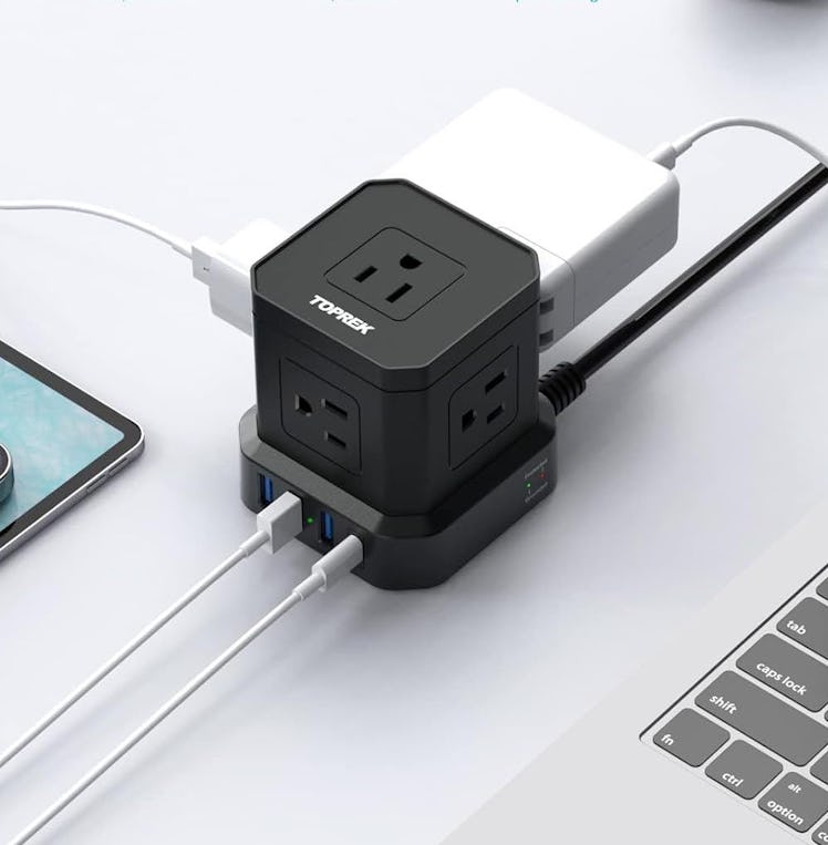 TOPREK Power Strip Cube