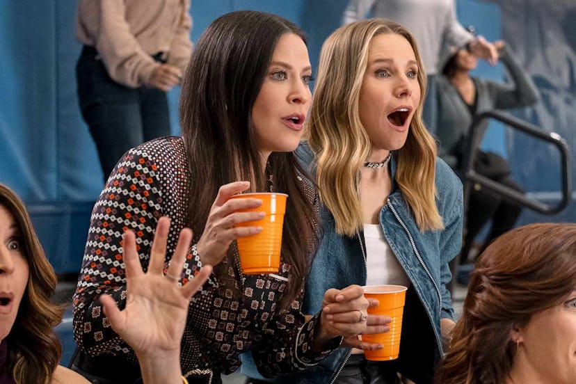 nobody wants this Jackie Tohn (left) and Kristen Bell in 'Nobody Wants This.'