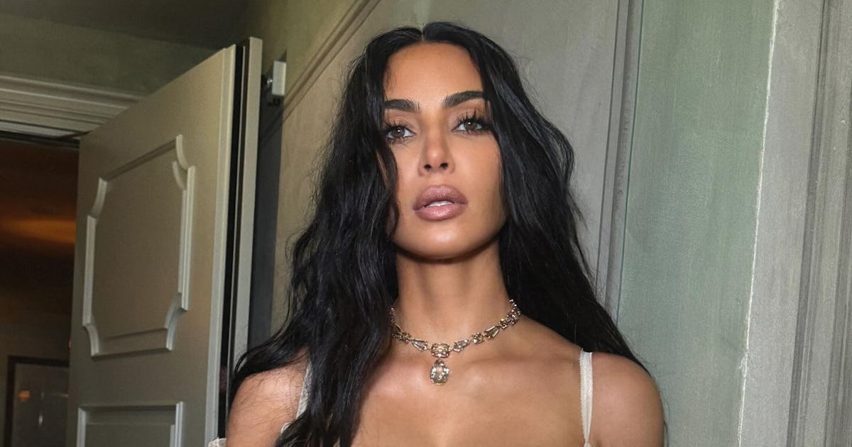 Kim Kardashian's Distressed Corset In Venice Was Hauntingly Gothic
