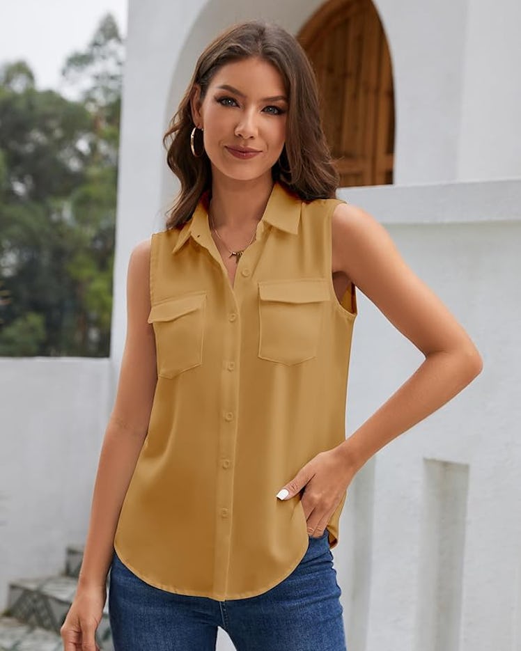 YAMANMAN Sleeveless Button-Down Blouse