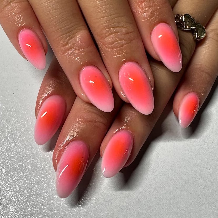 Sunset Gradient Nails for Summer 2025