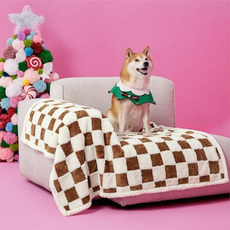 Lesure Waterproof Dog Blanket for Large Dogs - Washable Double Sided Dog Blankets with Warm Jacquard...