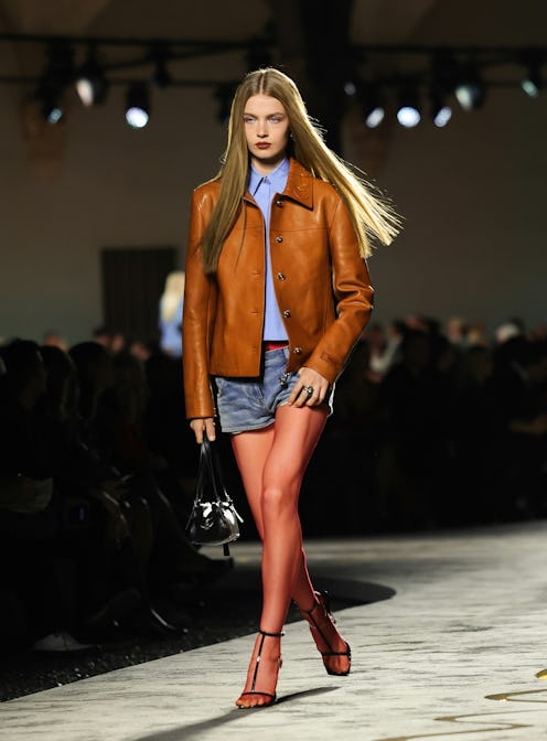 A model on the Versace Spring/Summer 2025 runway