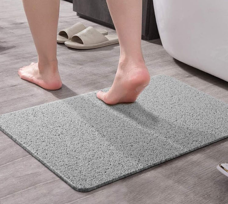 Asvin Soft Textured Bath Mat