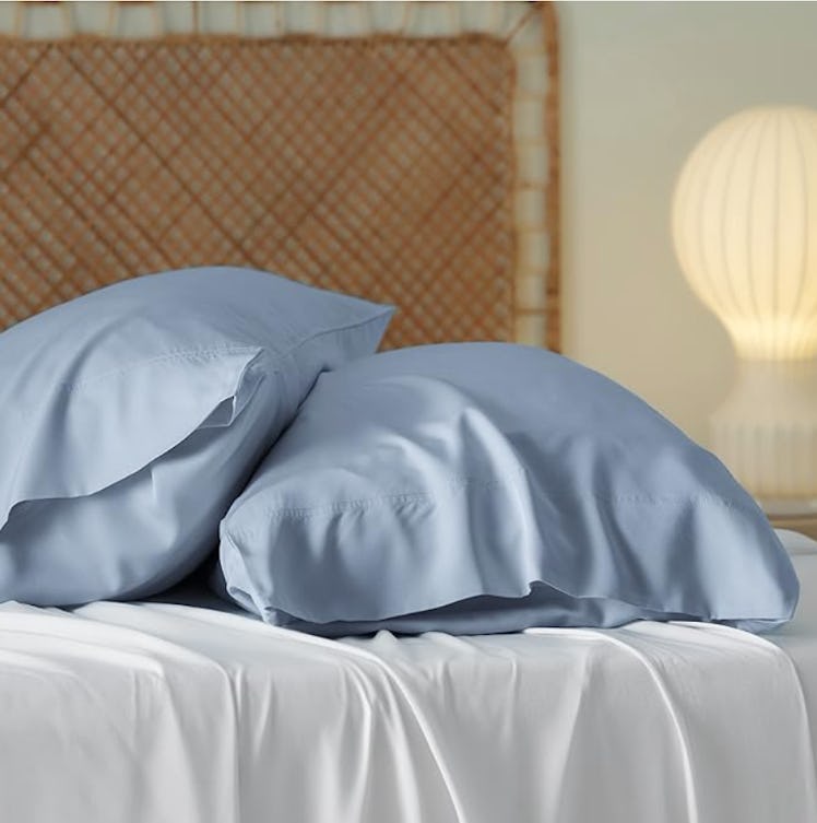 Bedsure Cooling Pillow Case (2-Pack)