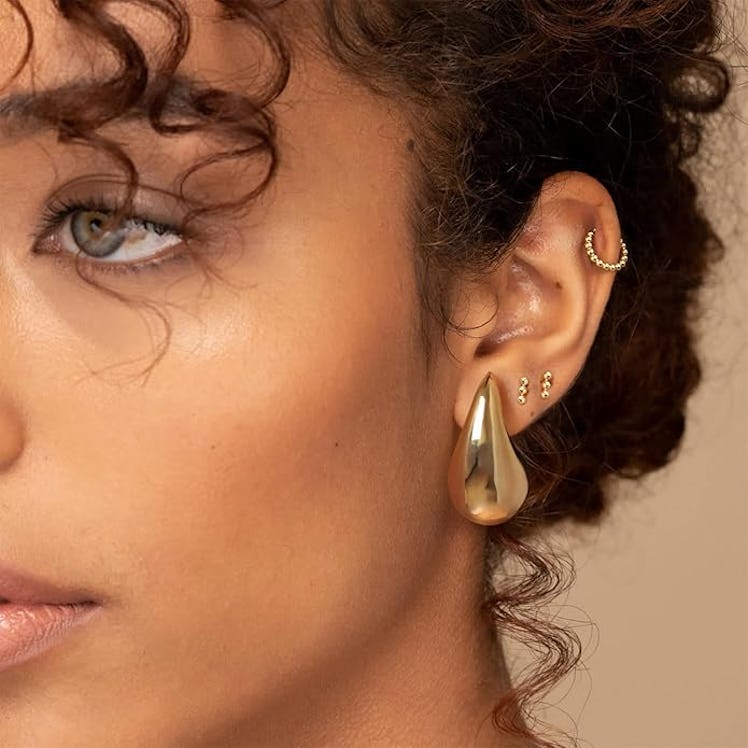 NVWAROCK Gold Teardrop Clip-On Earrings