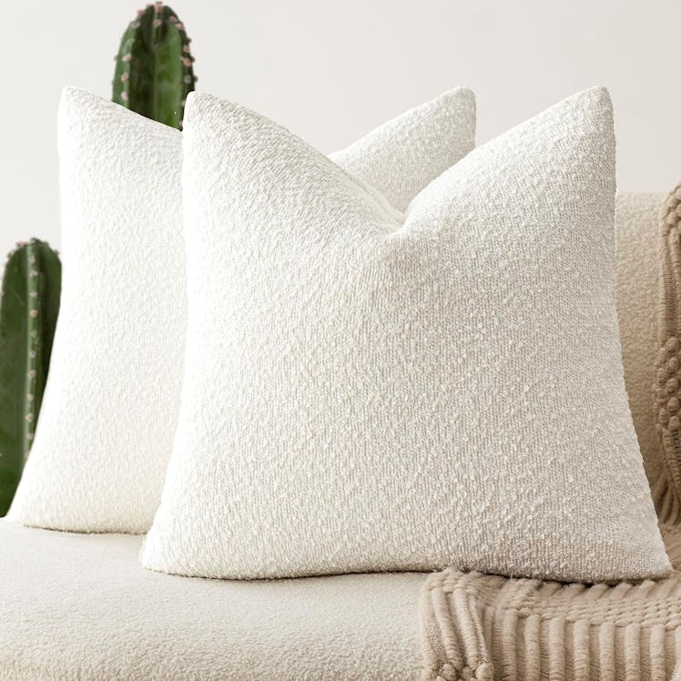 Foindtower Boucle Throw Pillow Covers (2-Pack) 
