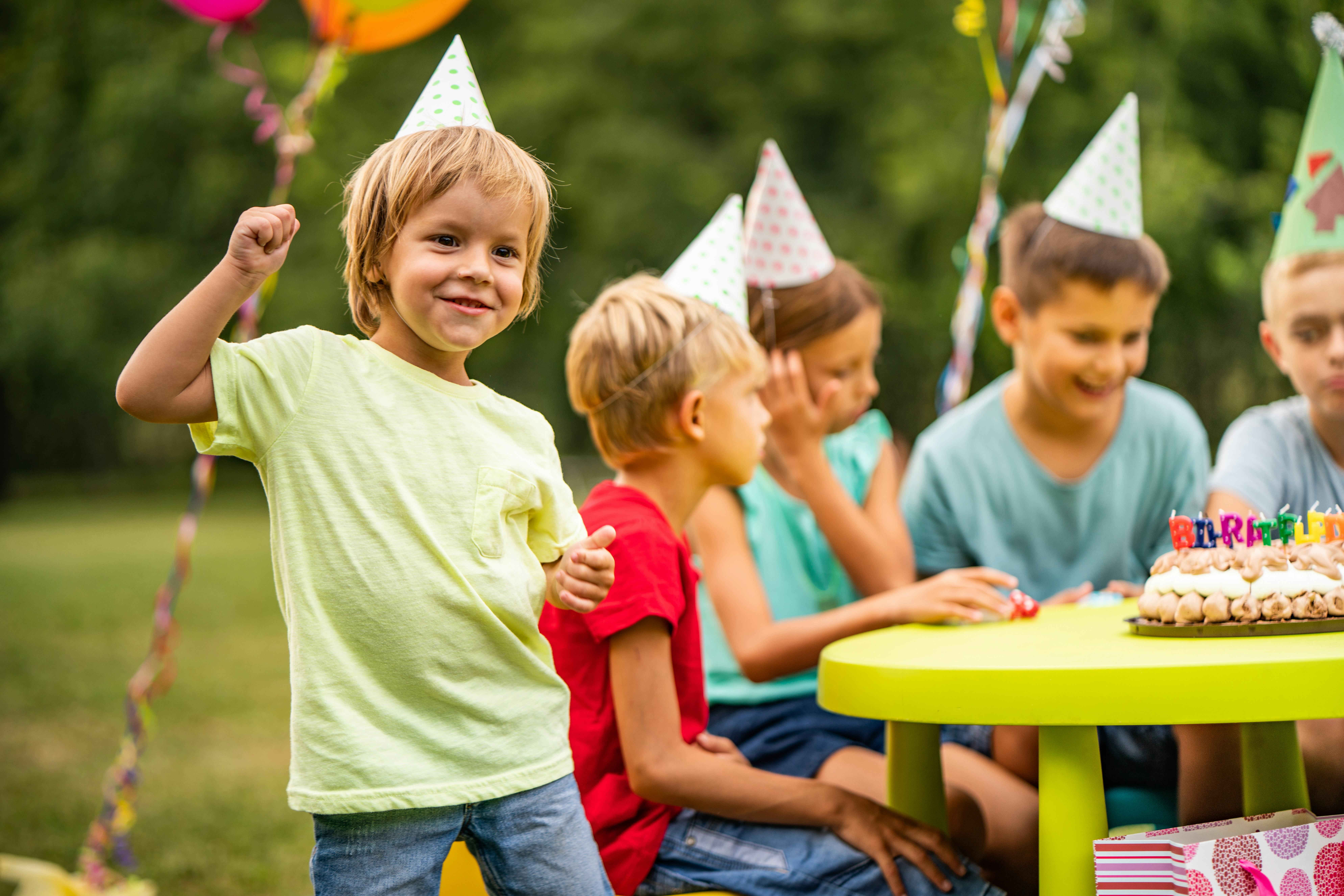 A Mom Wonders If She Was Wrong For Throwing Her Kid A Low-Budget Birthday Party