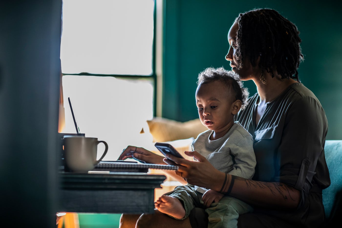 "The Motherhood Penalty" Is Real, & It Starts Before You Even Give Birth