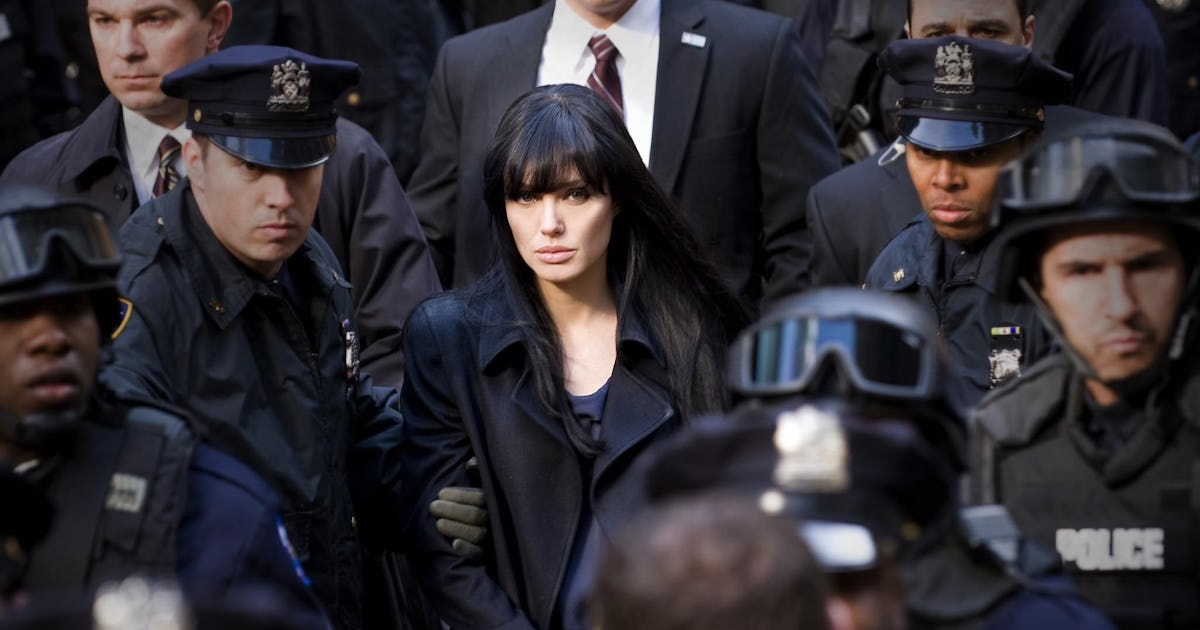 15 Years Ago, An Angelina Jolie Thriller Kicked Off A New Era For Female Action Stars