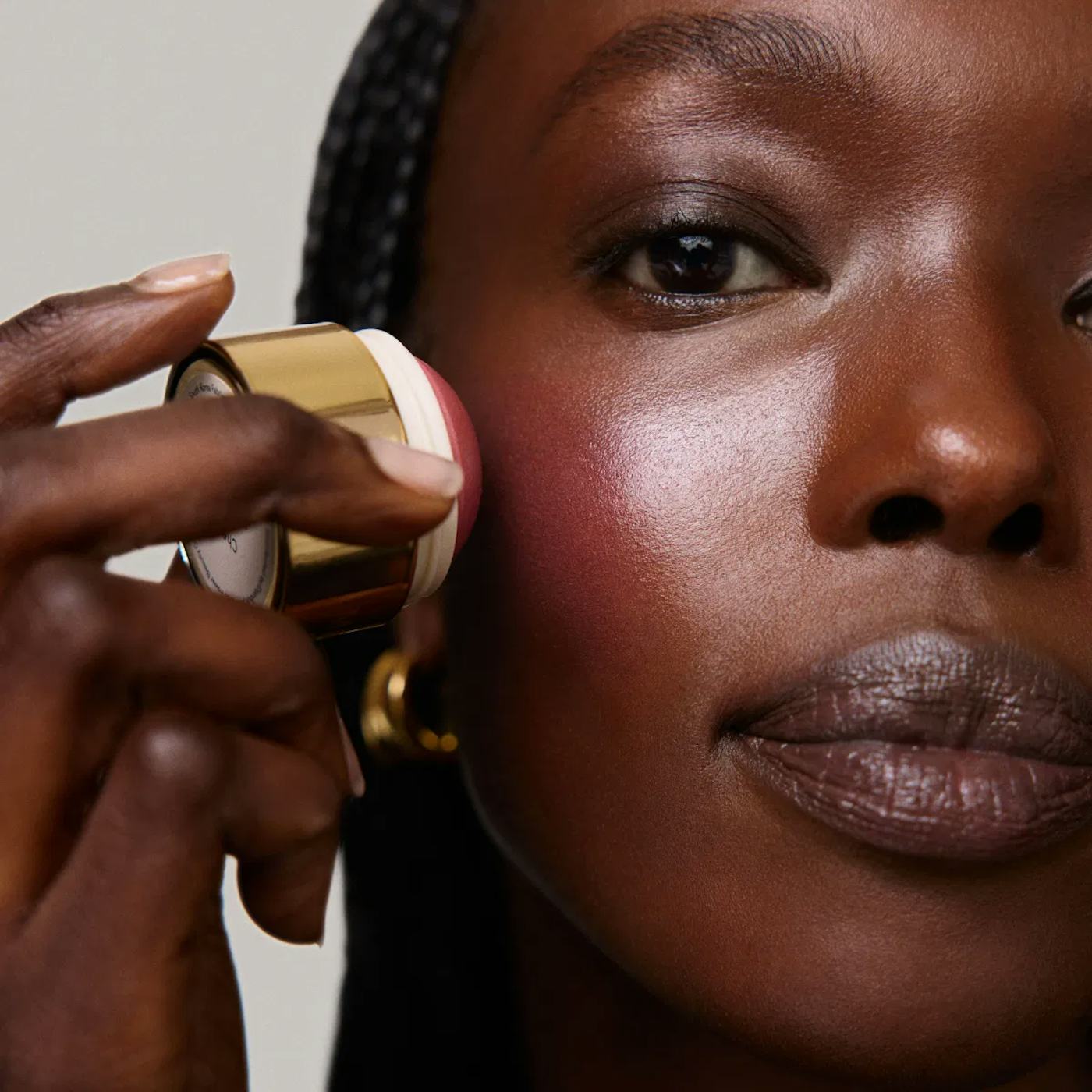 The Viral Blush Moms Are Buying Every 30 Seconds