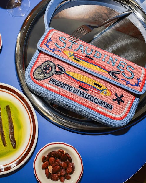 Sardine girl summer
