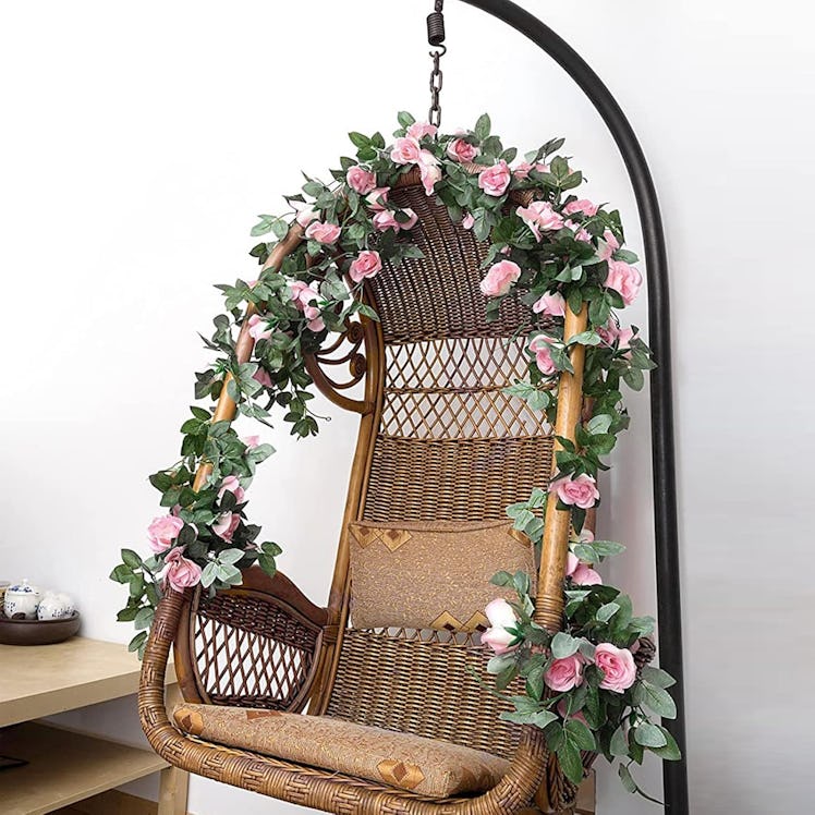 Yebazy Faux Rose Garland (2-Pack)